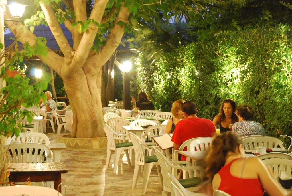 Hostal Mi Campana Dénia Buitenkant foto