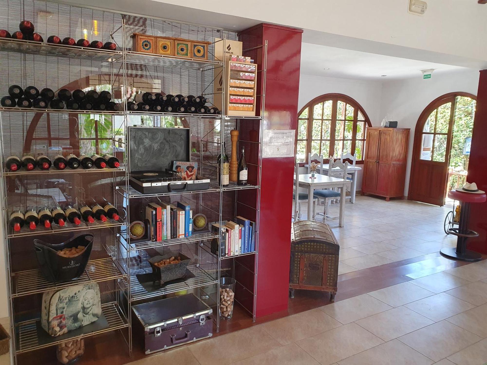 Hostal Mi Campana Dénia Buitenkant foto