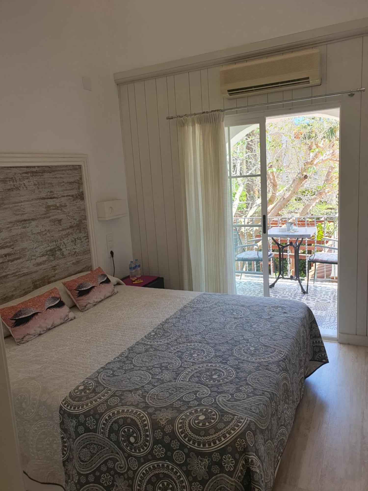 Hostal Mi Campana Dénia Buitenkant foto