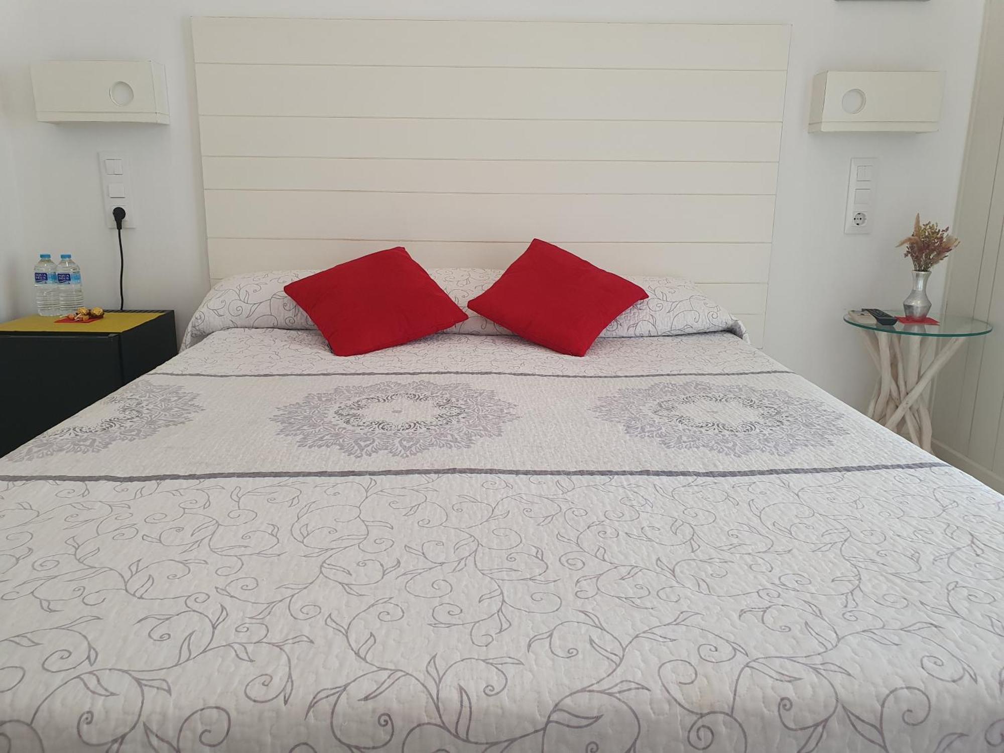 Hostal Mi Campana Dénia Buitenkant foto