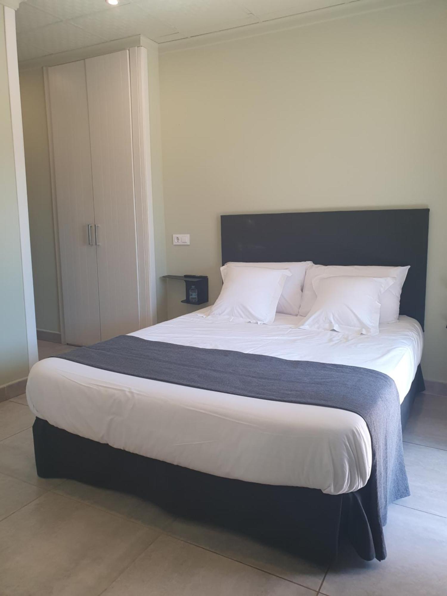 Hostal Mi Campana Dénia Buitenkant foto